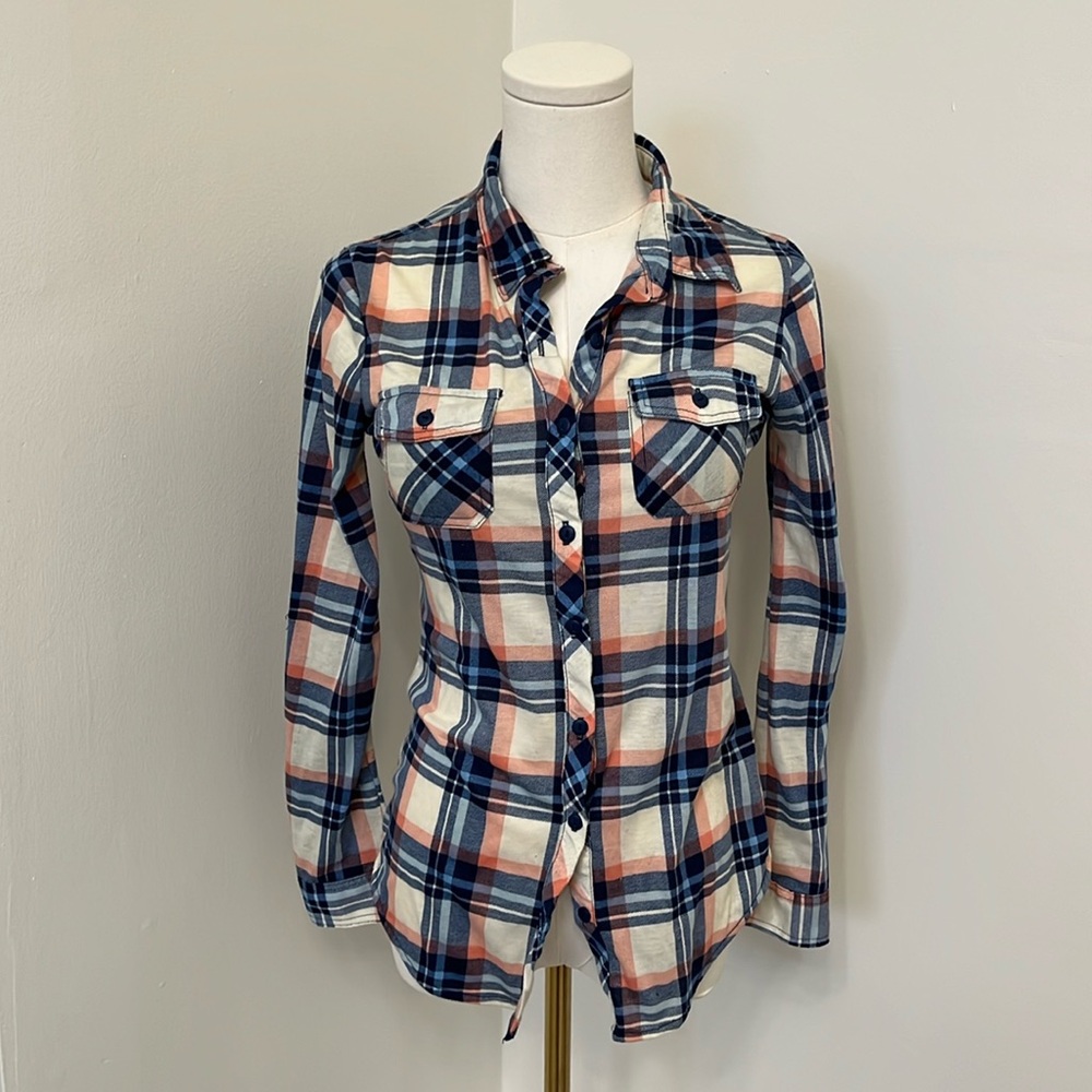 Women’s Lightweight Plaid Button-Up Shirt Top